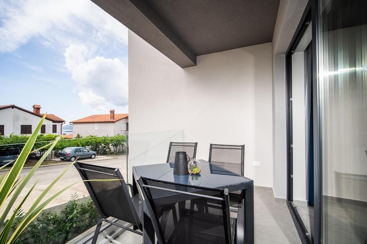 Villa Apartments Lela Rabac Luaran gambar