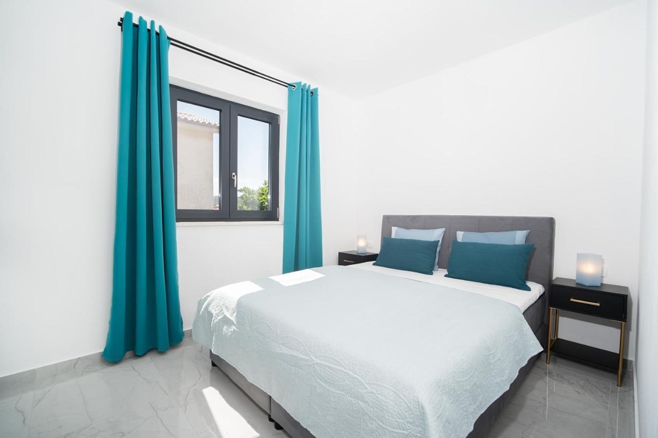 Villa Apartments Lela Rabac Luaran gambar
